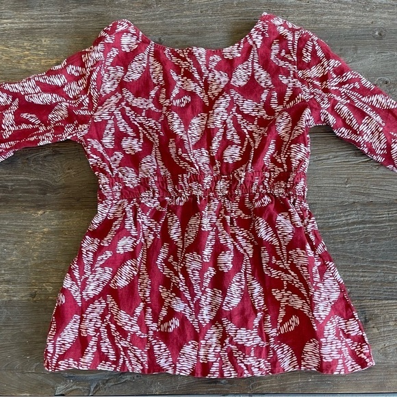 Banana Republic Top Blouse 100% Linen Red Tribal Floral Botanical Boho Office - Picture 6 of 12